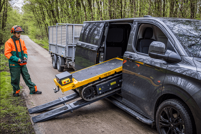 Fero elektrische carrier op rupsonderstel voor materiaaltransport over verschillende ondergronden