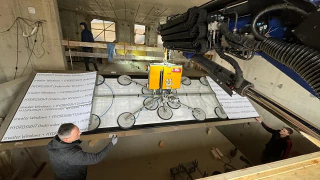 Vacuüm glaszuiger voor het tillen en plaatsen van glas