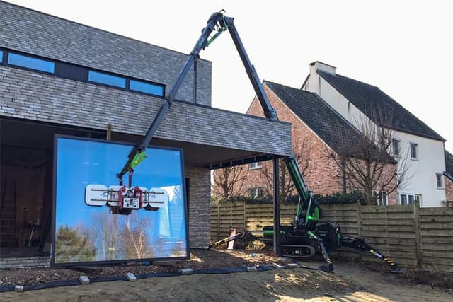 BG Lift M250 Li-ion compacte hijskraan met lithium-ion accuaandrijving
