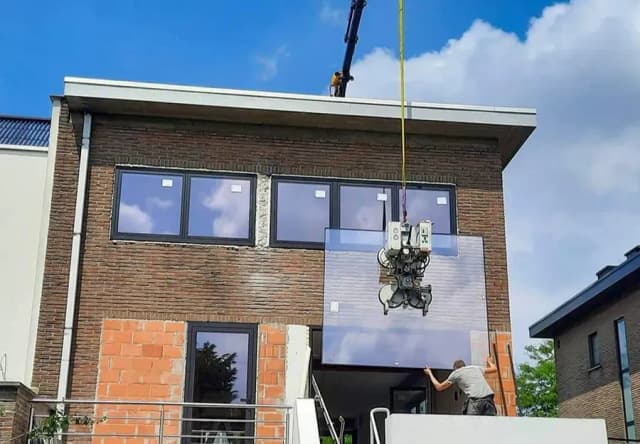 Righetti VB4 RCEBE glaszuiger huren voor het plaatsen van glas op locatie