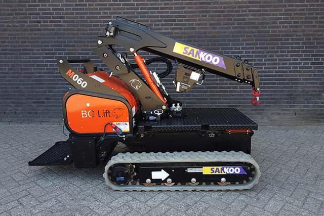 BG Lift M060 rupshijskraan voor het plaatsen van materialen op locatie