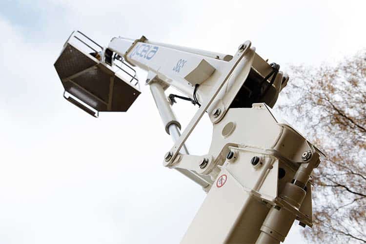 Cela Crawler 15 spinrupshoogwerker met 7,5 meter horizontaal bereik