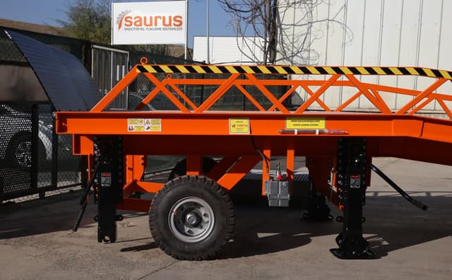 Saurus PYR-KING vaste laadbrug met 30.000 kg laadvermogen voor zwaar laadwerk