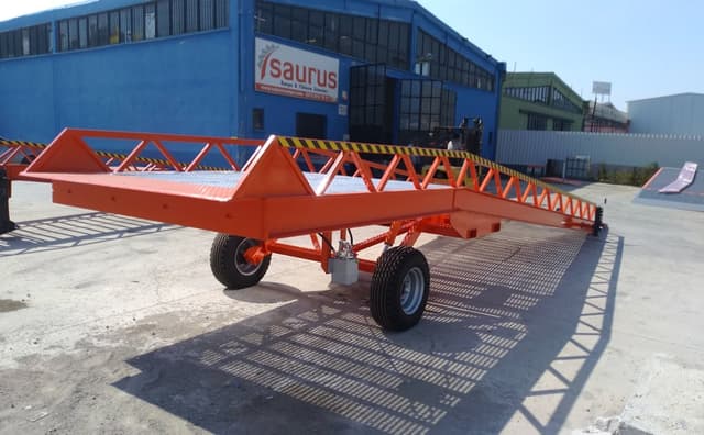 Saurus PYR WH mobiele laadbrug voor zwaar materieel