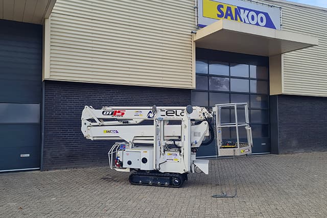 Cela DT15 Spyder compacte rupshoogwerker Cela DT15 Spyder compacte hoogwerker op rupsbanden voor werken op hoogte