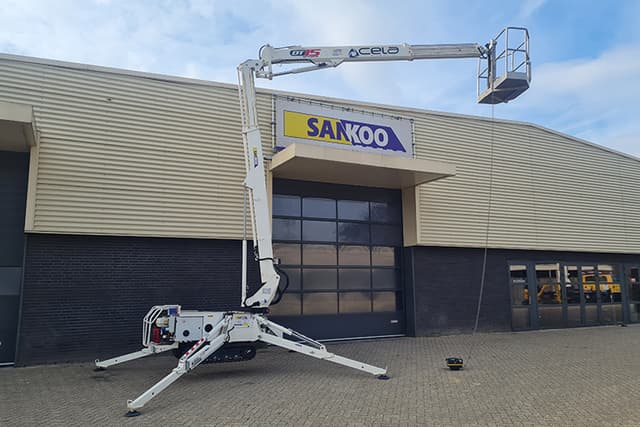Cela Crawler 15 meter rupshoogwerker Cela Crawler 15 meter hoogwerker op rupsen voor flexibel werken op hoogte