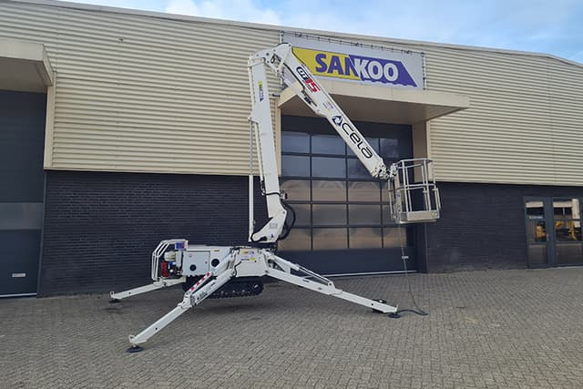 Cela Crawler Spyder 15 spinhoogwerker Cela Crawler Spyder 15 spinhoogwerker voor professioneel werken op hoogte