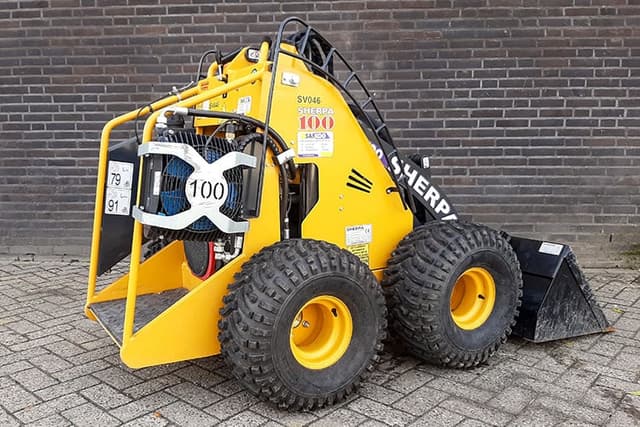 Sherpa 100 kniklader voor grondverzet Sherpa 100 kniklader voor grondverzet en bouw