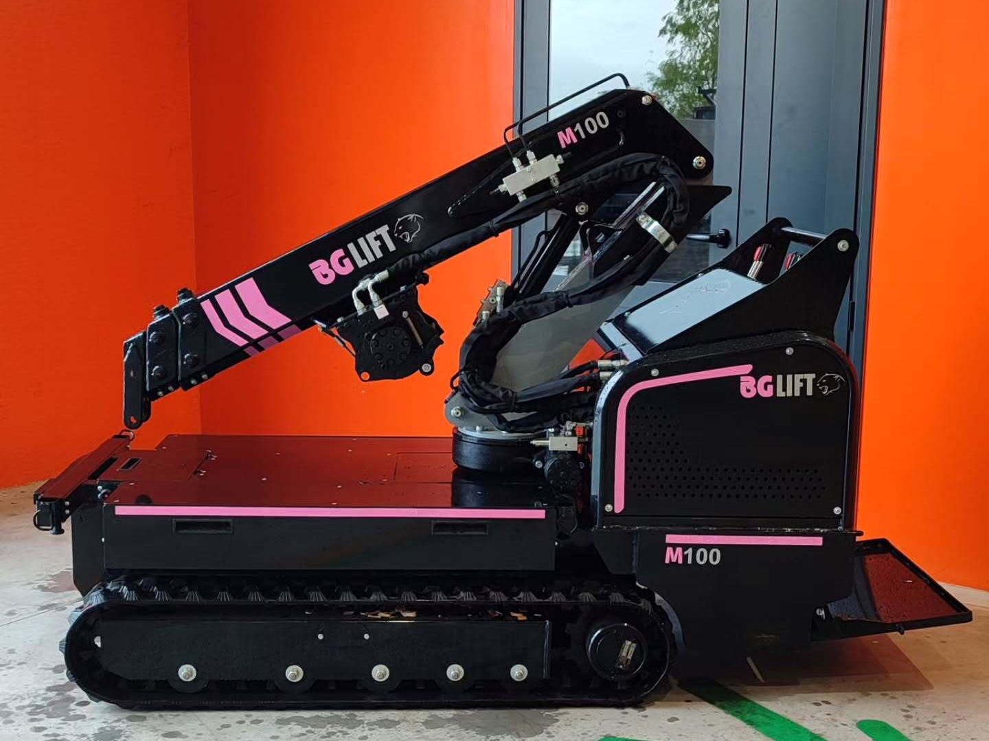 BG Lift M100 Li-ion elektrische minikraan met 180 graden rotatie en 3,6 meter horizontaal bereik