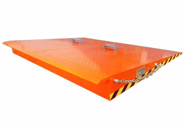 Saurus container ramp voor logistieke werkzaamheden en transport