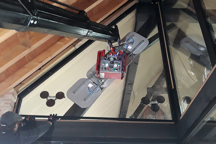 Hoeflon VL500 glaszuiger voor glasplaatsing op de bouw en bij gevelmontage