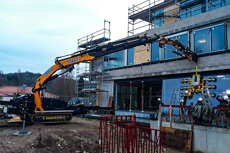 BG Lift CWE525 minihijskraan voor het hijsen van zware machines en staalconstructies
